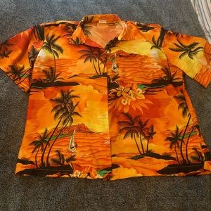Hawaii button down t-shirt